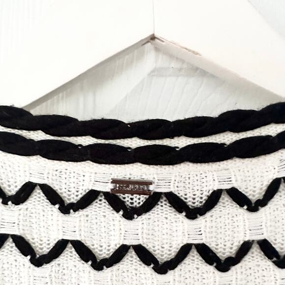 St. John Black White Open Knit Swirl Textured Hook Closure Long Cardigan Large - Picture 9 of 12